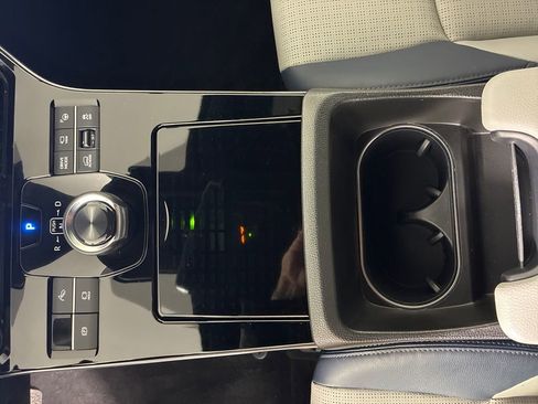 Used 2023 Subaru Solterra AWD image 26