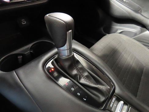 Used 2025 Honda HR-V LX image 26