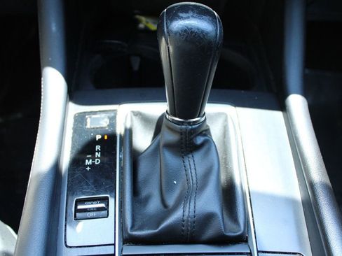 Used 2023 MAZDA MAZDA3 s FWD image 20