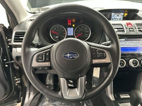 Used 2018 Subaru Forester 2.5i Premium w/ All-Weather Package image 8