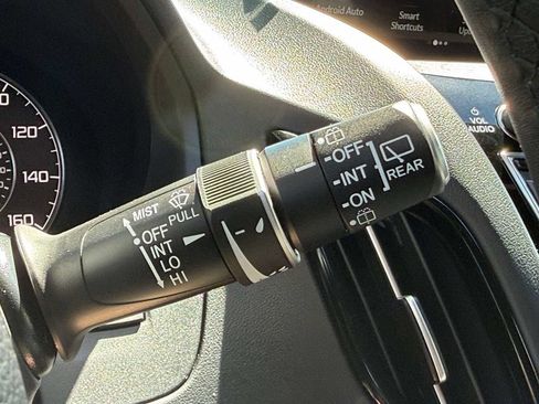 Used 2025 Acura RDX SH-AWD image 30