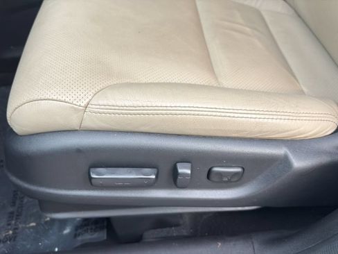 Used 2016 Honda CR-V EX-L image 16