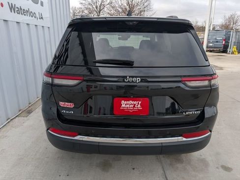 Used 2023 Jeep Grand Cherokee Limited w/ Luxury Tech Group II image 26