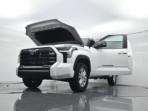 Used 2024 Toyota Tundra SR5 w/ SR5 Premium Package AWD/4WD image 35