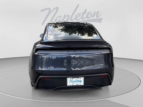 Used 2026 Tesla Model Y Long Range AWD/4WD image 4