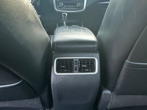 Used 2017 Nissan Altima 2.5 SL w/ 2.5 Technology Package FWD image 16