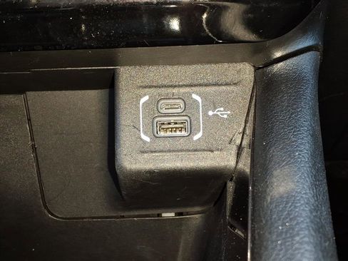 Used 2024 Jeep Compass Sport image 26