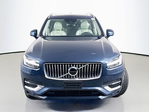 Used 2022 Volvo XC90 T6 Inscription w/ Advanced Package AWD/4WD image 2