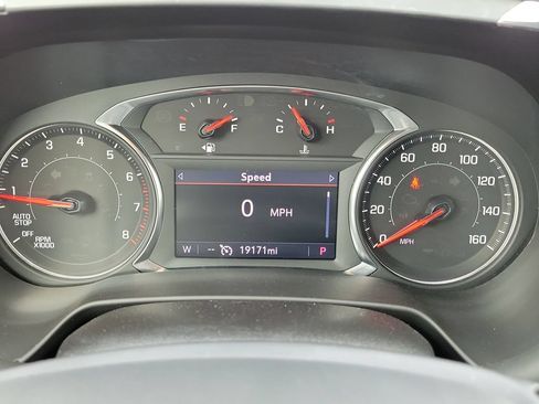 Used 2025 Chevrolet Blazer LT FWD image 20
