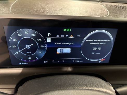 New 2026 Kia Seltos SX AWD/4WD image 17