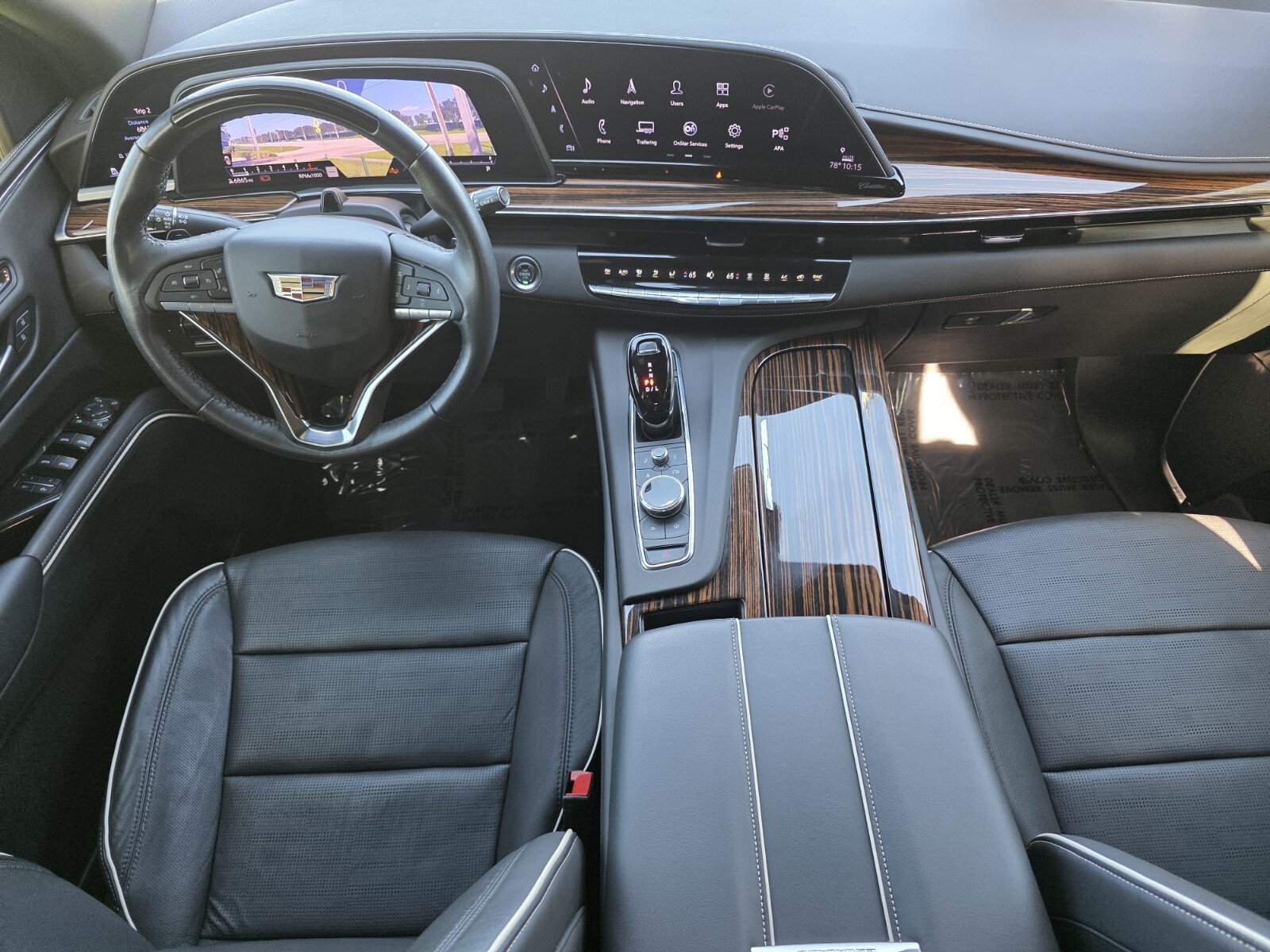 Used 2024 Cadillac Escalade ESV Premium Luxury w/ Performance Package AWD/4WD image 4