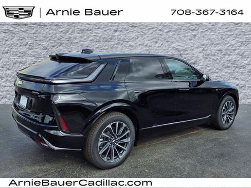 New 2025 Cadillac Lyriq Sport image 6