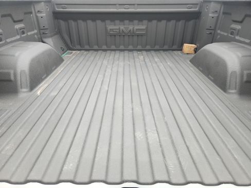 Used 2025 GMC Sierra 1500 AT4 AWD/4WD image 32