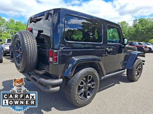 Used 2018 Jeep Wrangler Sahara AWD/4WD image 6