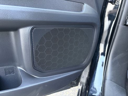 Used 2023 Toyota Sienna Limited FWD image 28