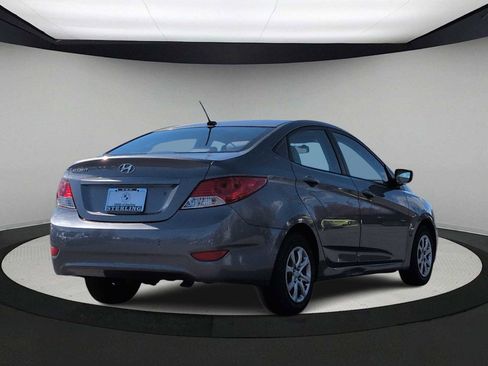 Used 2014 Hyundai Accent GLS image 8