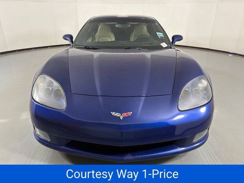 Used 2007 Chevrolet Corvette Coupe w/ Preferred Equipment Group RWD image 5