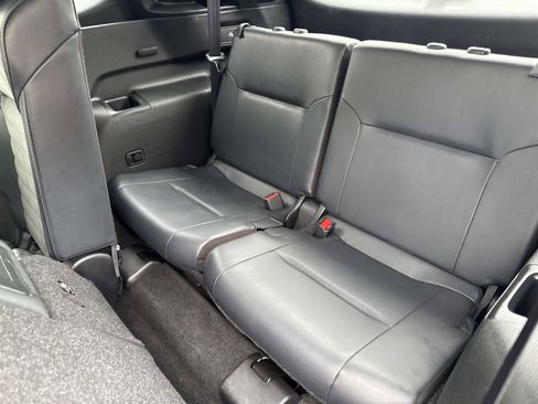 Used 2024 Mitsubishi Outlander FWD image 12