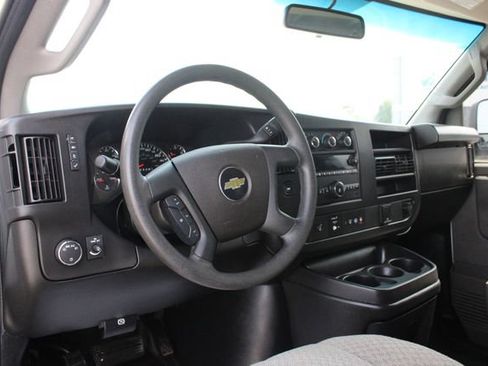 Used 2022 Chevrolet Express 2500 w/ Driver Convenience Package RWD image 2
