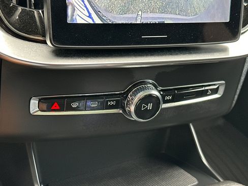 Certified 2026 Volvo XC90 T8 Ultra w/ Protection Package AWD/4WD image 27