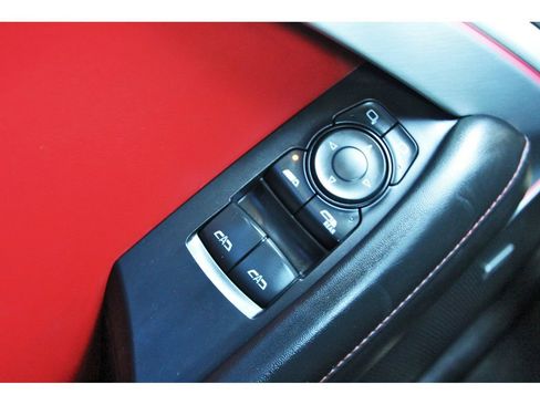 Used 2017 Chevrolet Camaro SS image 18