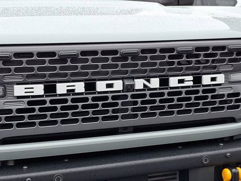 Used 2023 Ford Bronco Badlands w/ Sasquatch Package image 33