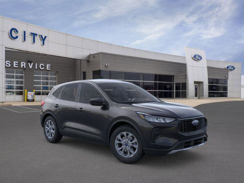 New 2026 Ford Escape Active w/ Tech Pack #1 AWD/4WD image 1