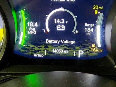 Used 2025 Jeep Wrangler Unlimited Sahara w/ Safety Group image 14