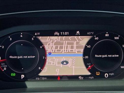 Used 2024 Volkswagen Tiguan SEL R-Line image 10