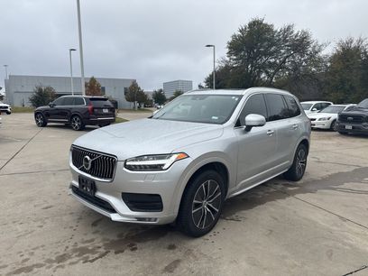 Used 2020 Volvo XC90 T6 Momentum