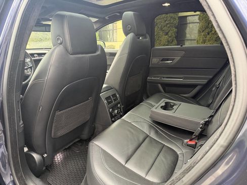 Used 2018 Jaguar XF S image 29