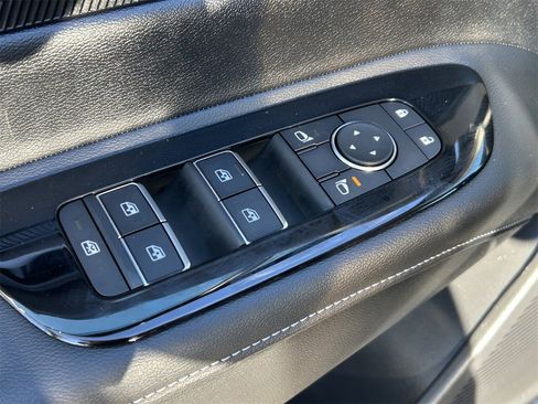 Certified 2025 Nissan Murano SV w/ Cargo Package image 29