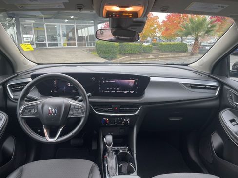 Used 2025 Buick Encore GX Preferred image 32