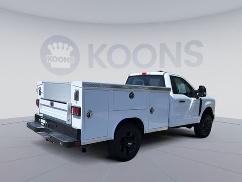 Used 2023 Ford F250 XL w/ STX Appearance Package AWD/4WD image 7