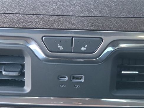 New 2026 GMC Sierra 2500 SLT w/ SLT Premium Package image 25