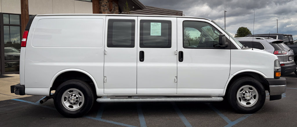 Used 2019 Chevrolet Express 2500 w/ Driver Convenience Package RWD image 22