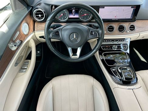 Used 2017 Mercedes-Benz E 300 image 24