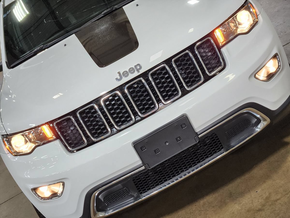 Used 2019 Jeep Grand Cherokee Limited RWD image 19