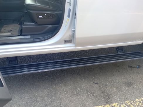 Used 2024 GMC Sierra 2500 Denali w/ Denali Reserve Package image 22