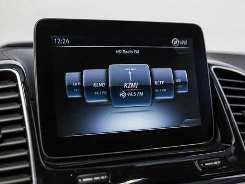 Used 2018 Mercedes-Benz GLS 550 GLS 550 4MATIC Sport Utility 4 w/ Driver Assistance Package image 25