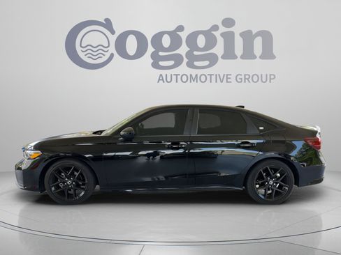 Used 2025 Honda Civic Sport image 2