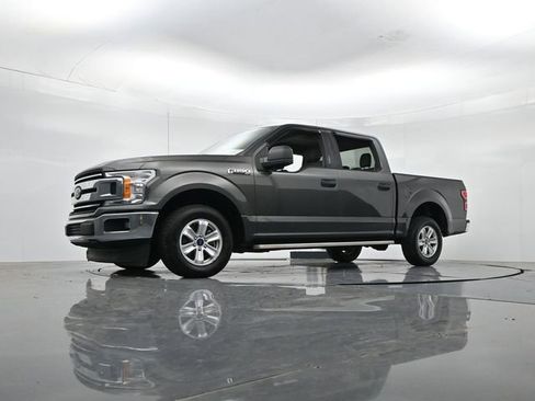 Certified 2018 Ford F150 XLT RWD image 36