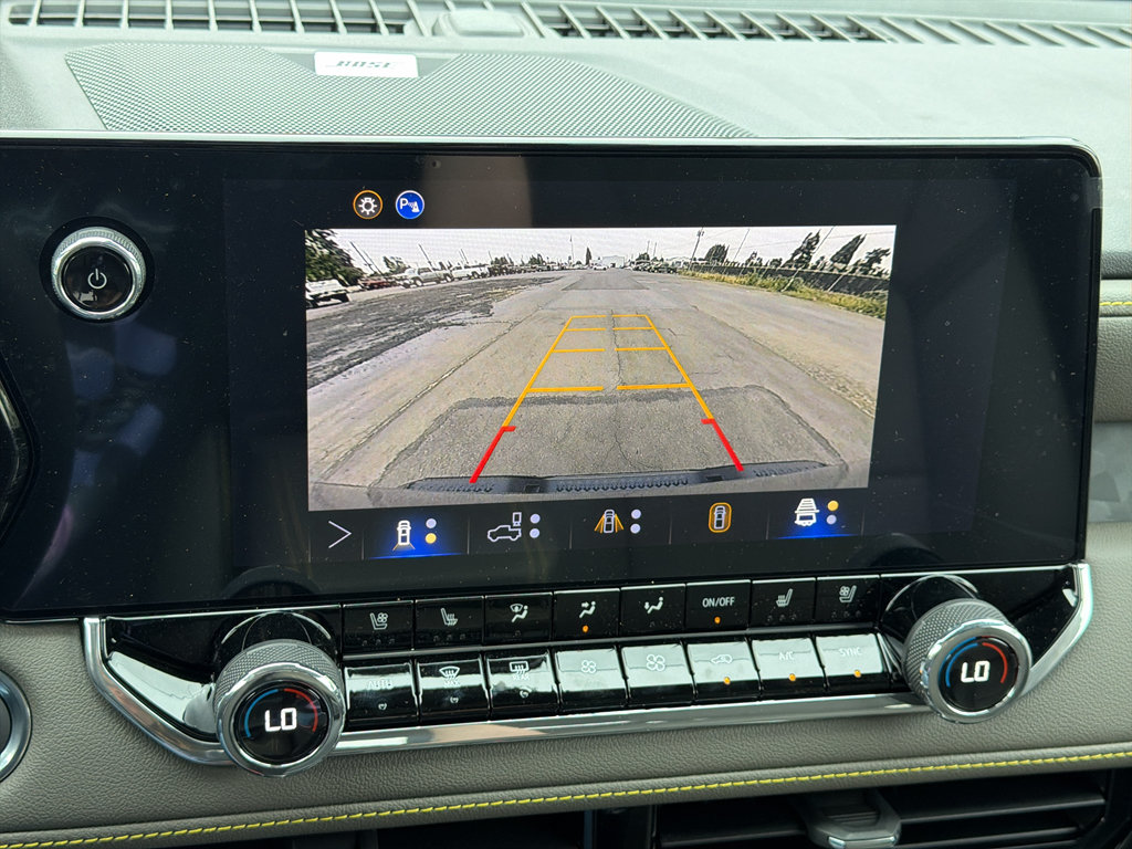 New 2026 Chevrolet Colorado ZR2 w/ Technology Package AWD/4WD image 13