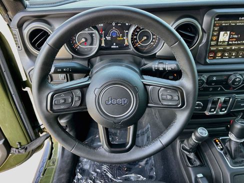 Used 2023 Jeep Wrangler Sport AWD/4WD image 11