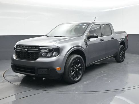 Used 2023 Ford Maverick XLT w/ Black Appearance Package FWD image 4