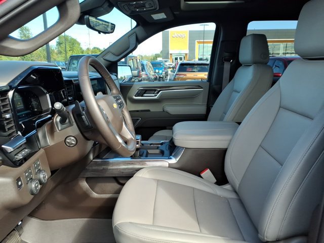 Used 2026 Chevrolet Silverado 1500 LTZ w/ LTZ Premium Package AWD/4WD image 23