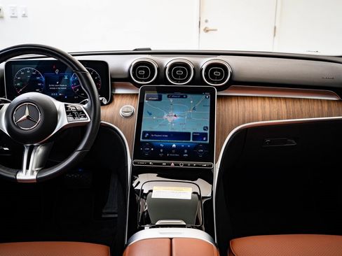 Certified 2025 Mercedes-Benz C 300 4MATIC Sedan image 30