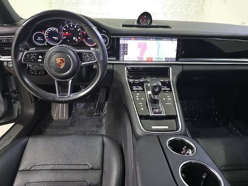 Used 2019 Porsche Panamera RWD image 6