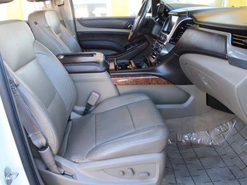 Used 2015 Chevrolet Tahoe LTZ RWD image 12