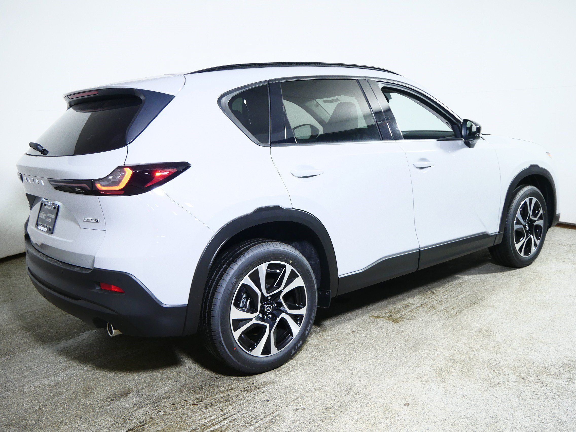 New 2026 MAZDA CX-5 Preferred AWD/4WD image 2